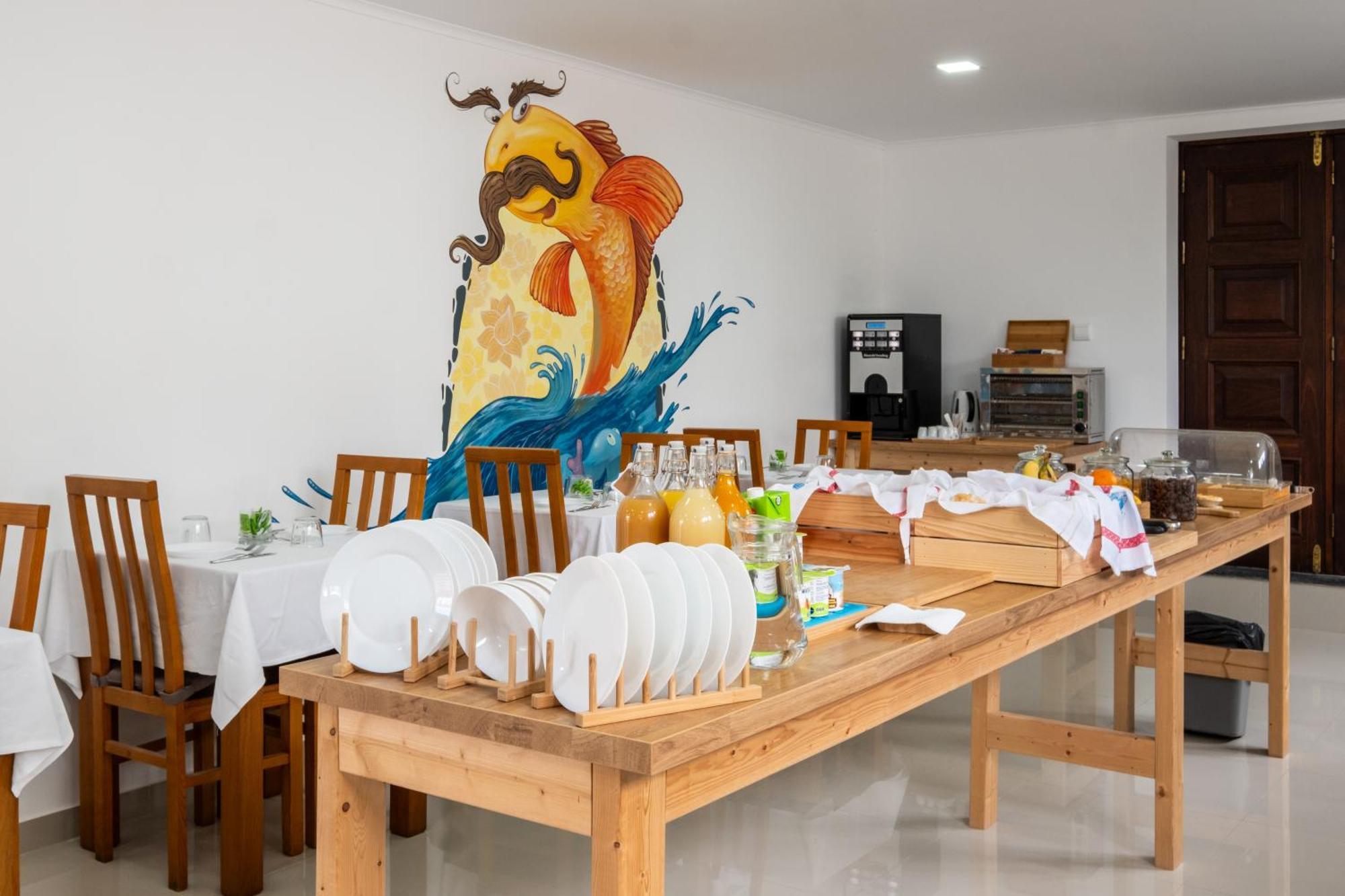 West Side Guesthouse Пениш Екстериор снимка