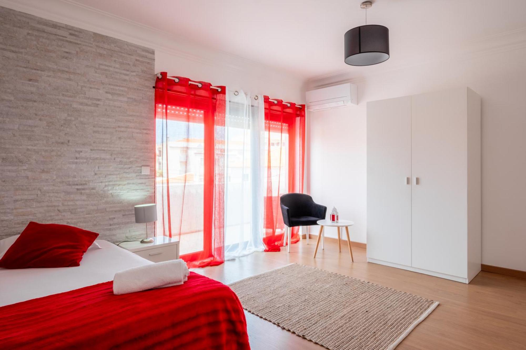 West Side Guesthouse Пениш Екстериор снимка
