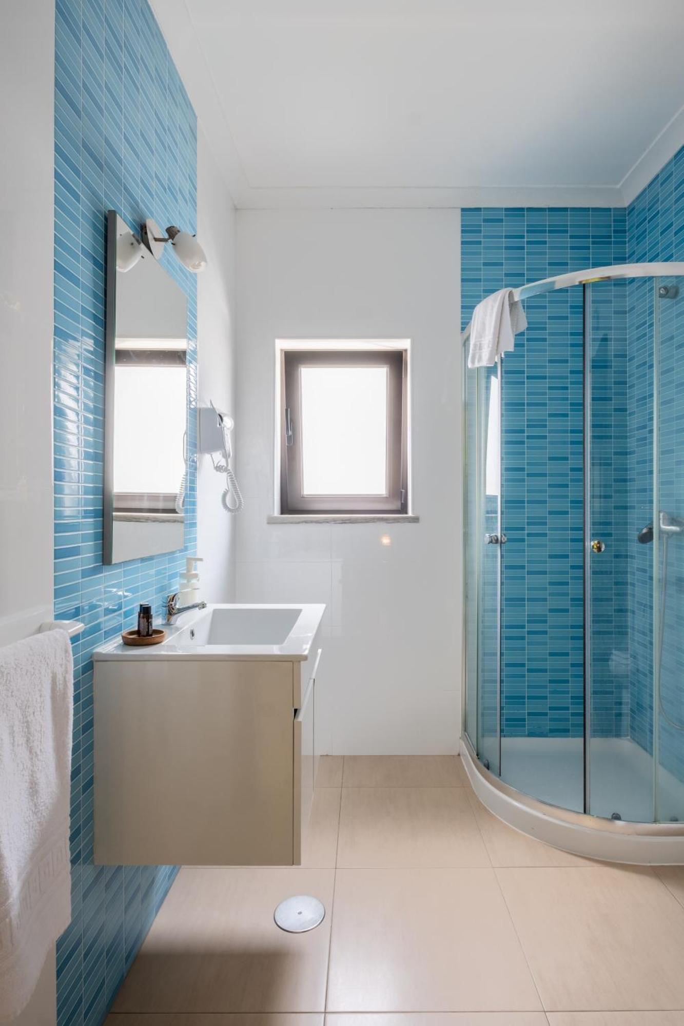 West Side Guesthouse Пениш Екстериор снимка